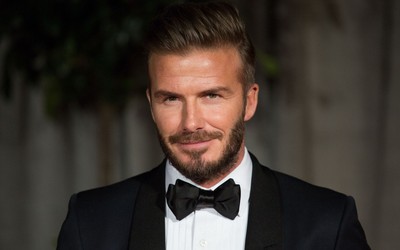 悦盈体育焦点-亚马尔突破造红牌