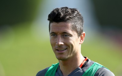 悦盈体育精华-亚马尔赛后加练任意球